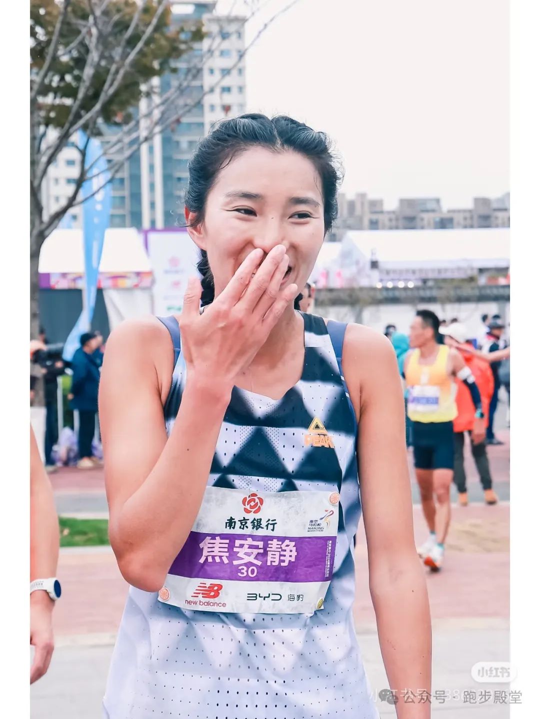 马拉松赛道上的文案怎么写_马拉松赛道_马拉松赛道标准