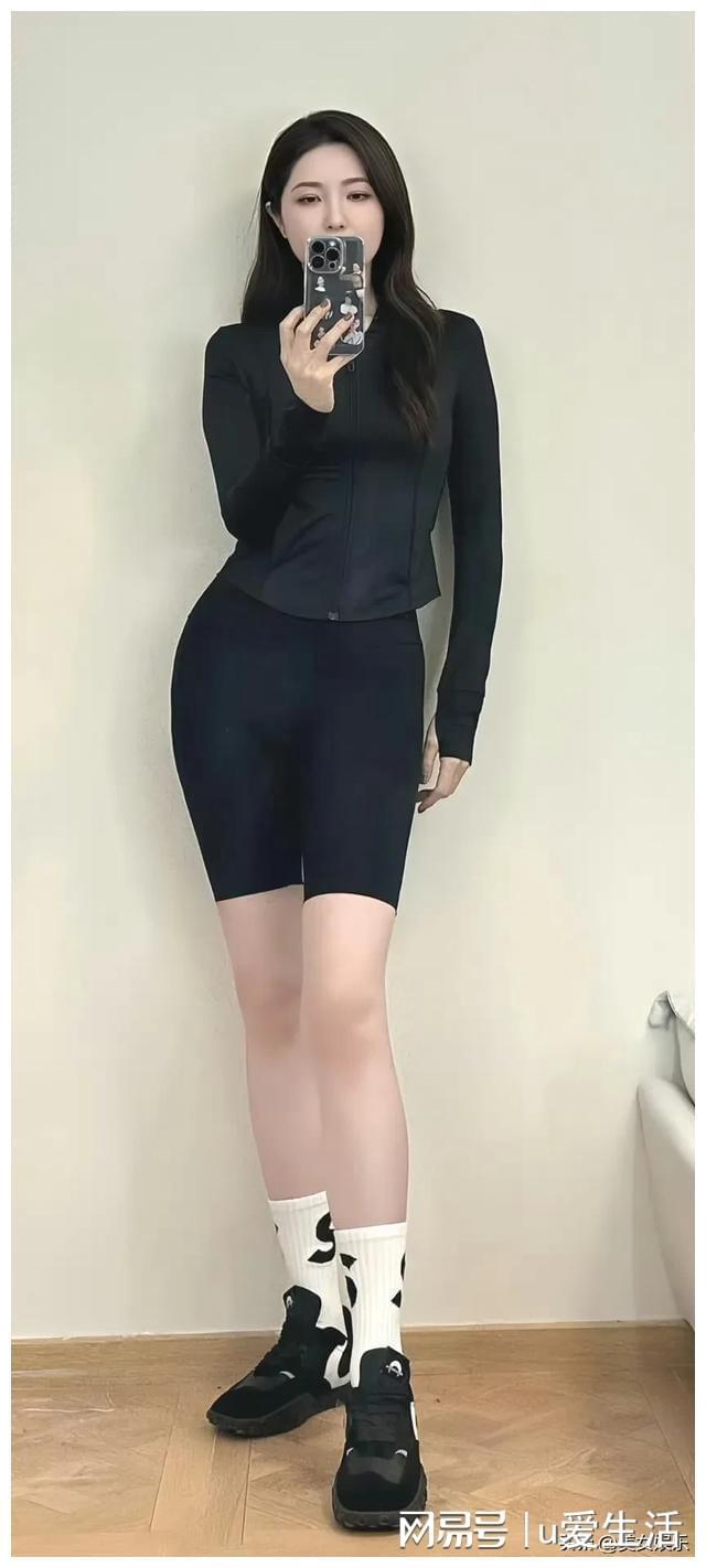 紧身运动上衣搭配什么裤子_紧身运动裤尺码标准_紧身运动