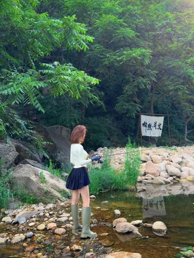 紧身运动_紧身运动裤_紧身运动上衣搭配什么裤子