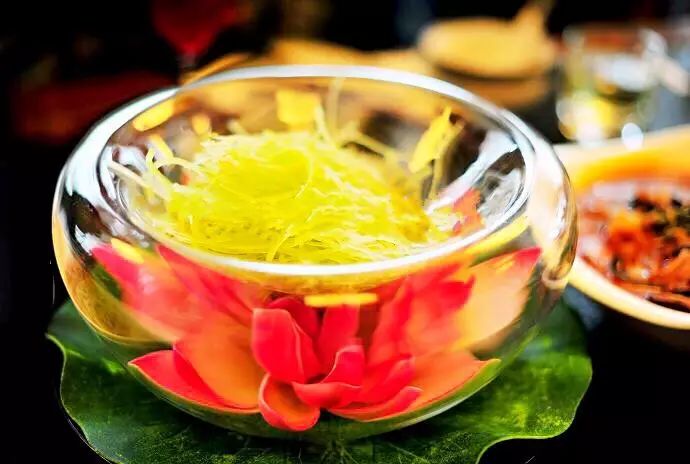 素食运动员吃什么_素食运动明星_素食运动